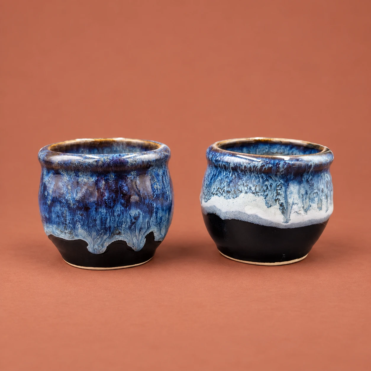 Tazas · azul y negro